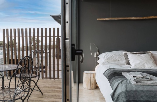 Torres Vedras House | Quaint & Chic Seaside Villa | Luxury Complex