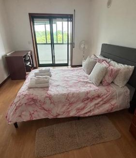 Viseu House | Quarto duplo com varanda no centro de Viseu