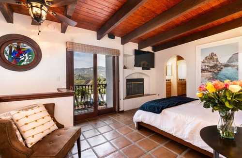 Somis House | Quiet Guesthouse on Avocado Orchard - Pool+Hot Tub