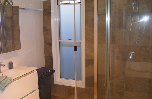 South Toowoomba Apartment | Quiet modern family friendly South Toowoomba unit