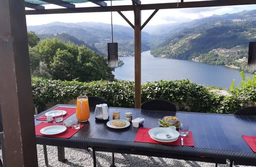 Ribadouro Villa | Quinta do Loureiro Douro Baião Private Pool Stunning Views Full privacy .