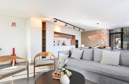 Guilhofrei Apartment | Quinta Leitão IV T3 with pool by Sé Apartments