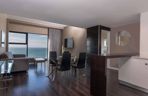 Pollok Beach Hotel | Radisson Blu Hotel, Port Elizabeth