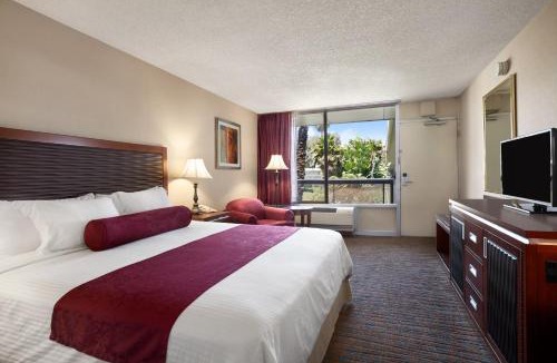 Sunnyvale Hotel | Ramada by Wyndham Sunnyvale/Silicon Valley