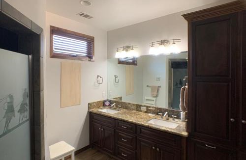 Woodlake Apartment | Ranch Resort Suite Near Sequoias