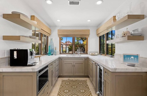 Palm Desert Condo | Rare Find | Remodeled El Paseo Condo | Walk to Dining, Pool, Spa, Tennis, Pickleball | EV Charging