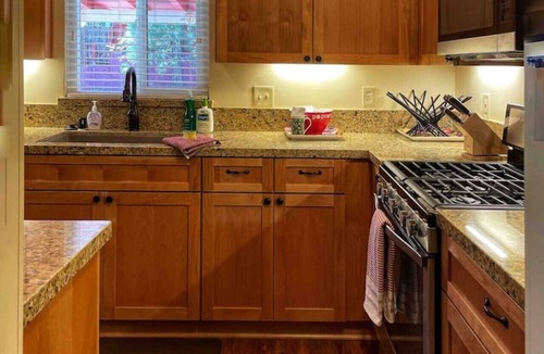 Wrightwood Cabin | Red Apple Cab`Inn, Pets OK, Fire Pit