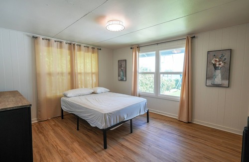 Mokuleia House | REDUCED RATES! Sept/Oct - Private Beachfront Oasis on the North Shore of Oahu