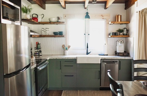 Wilsonia Cabin | Redwood Grove Cabin inside Kings Canyon and Sequoia National Park