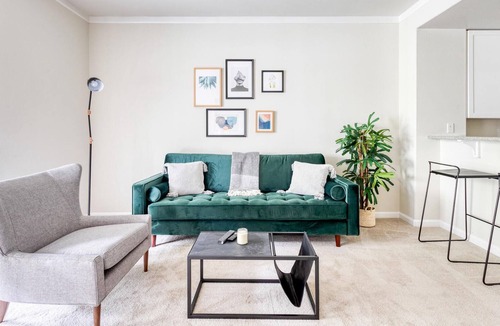 Central San Mateo Apartment | Refined 1BR in Sunny San Mateo
