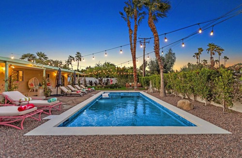 Racquet Club South House | Regency Poolside Retreat