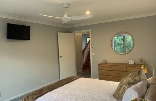 Long Beach Villa | Relax a while - LIZZIE'S at beautiful Long Beach