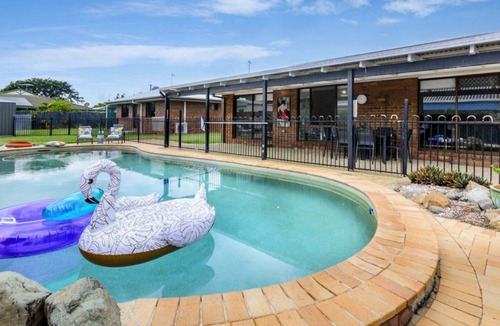 Banksia Beach House | Relax at the Poolside Escape