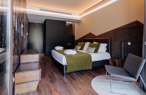 Balocas House | Relax & Unwind in this Amazing Location! 2 Spacious Units w/ Balcony & Kitchen