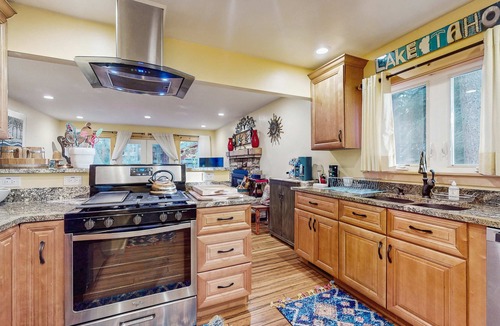 Tahoe Island House | Relaxing Dog-friendly home with gas grill & private fenced yard - close to marina