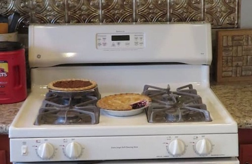 North Las Vegas House | Relaxing Rancho & Pool 3bedrm 6beds Kids Welcome NO PETS