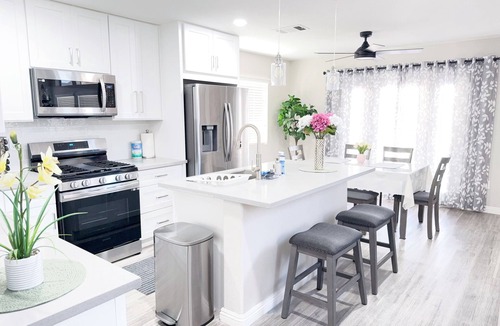 Summerlin House | Remodeled Pool Villa with High Ceilings Near Summerlin