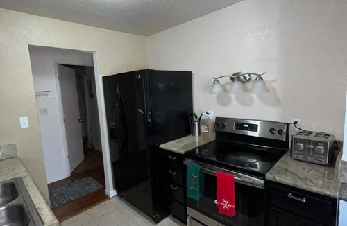 Northeast Reno Condo | Reno Retreat: Cozy Condo in covienent location with deck!