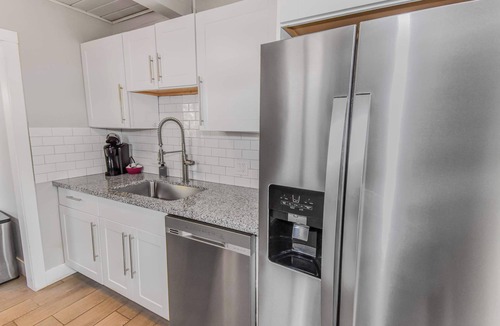 Northeast Reno House | Reno Upper Unit with King Bed & Pull-Out Couch