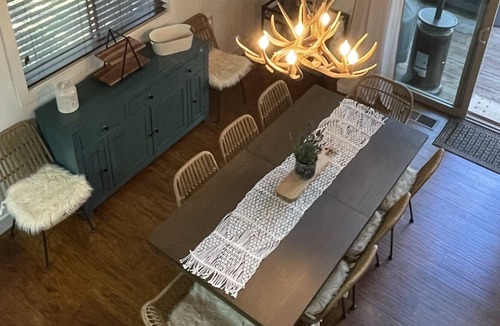 Arnold Ski Chalet | Renovated, cozy Chalet in Blue Lake Springs with SPA!