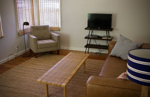 Ventura County House | Renovated Farmhouse on 3/4 acre