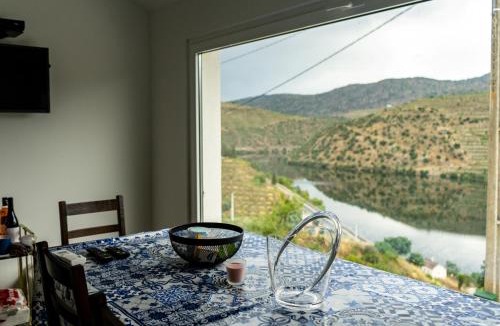 Vila Nova de Foz Coa Apartment | RENT4REST DOURO RIVER VIEW FAMILY RETREAT 3BD Apartment