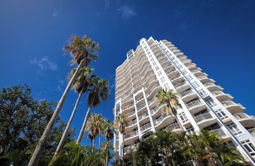 Mermaid Beach Apartment | Resort Studio Space In Heart Of Broadbeach