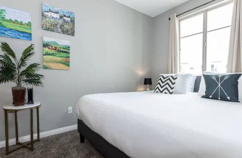 Mission Valley West Apartment | Resort Style by Beach w/Pool/Gym/Theater/King Beds