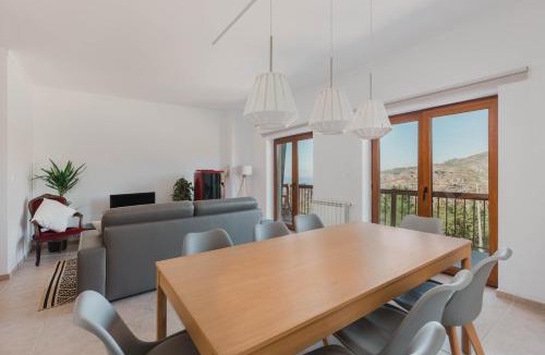 Penhas da Saude Apartment | Retiro da Serra
