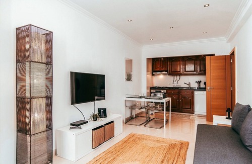 Alcantara Apartment | Retreat Between Belém & Alcantara