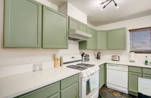 Spring Valley House | Retro Vegas Getaway - Just 2 Miles to The Vegas Strip with a Pool & Hot Tub