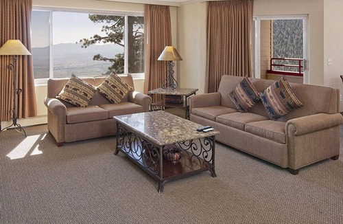 Tahoe Village Resort | Ridge Tahoe 2-Bedroom Condo + Amenities