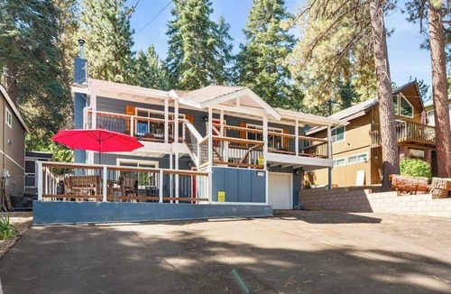 Big Bear Lake Cabin | RidgeTop Retreat, new rental.