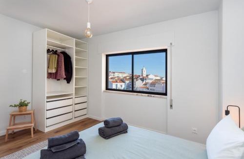 Cacilhas Apartment | River Breeze in Almada Velha