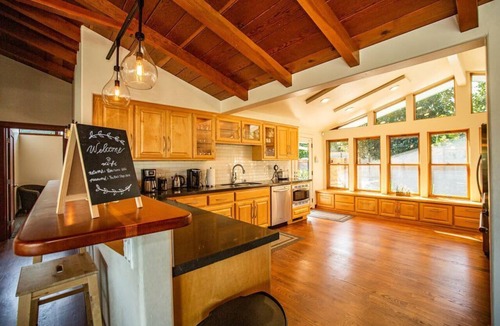 Cascade House | River holiday Home & Cottage