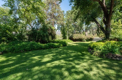 Three Rivers Cottage | Riverfront Guesthouse with Tranquil Swimming Hole