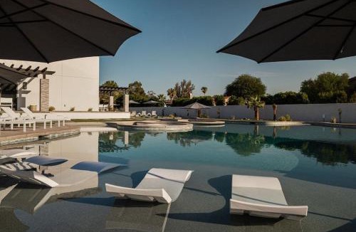 Bermuda Dunes House | Riviera - Lazy River Pool, Pickleball, Game Room!