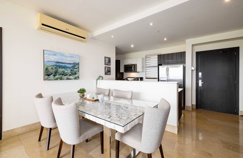 Cabo Velas Apartment | Roble Sabana 302 Ocean view condo at Reserva Conchal
