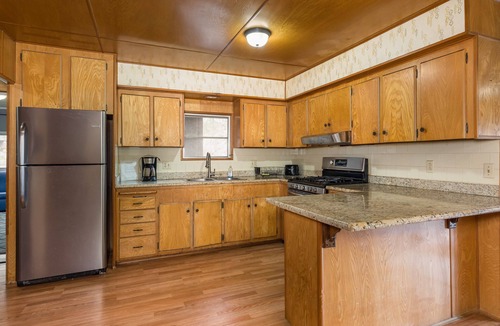 Oakhurst House | Rock View Villa, close to highway 41