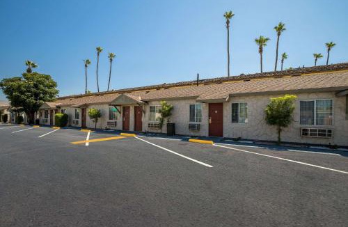 Indio Hotel | Rodeway Inn and Suites near Coachella
