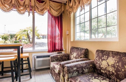 Lemon Grove Hotel | Rodeway Inn Lemon Grove San Diego East