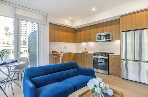 Downtown San Diego Condo | Rooftop Pool + Spa + Gym | Little Italy + Bayfront | Ancora by AvantStay