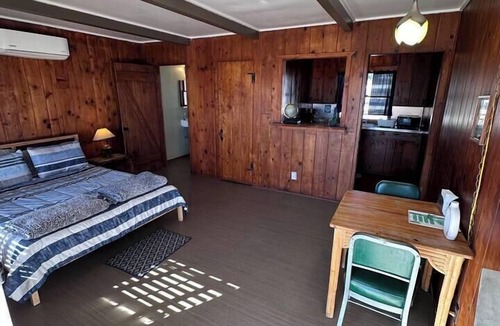 Joshua Tree Hotel | Room 5 Desert Sanctuary - Downtown Joshua Tree