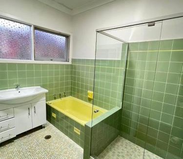 Epping House | Room 92