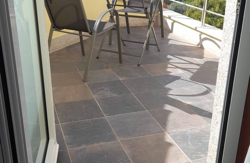 Macedo de Cavaleiros Apartment | Room 'Quarto Silva' with Mountain View, Wi-Fi and Air Conditioning