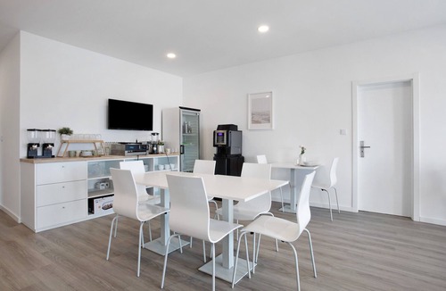 Ribamar Apartment | Room 'Twin 7' with Balcony and Wi-Fi