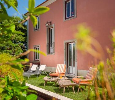 Sintra House | Rosegarden Essence Sintra AL - by Unlock Hotels