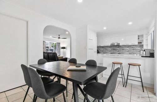 Bongaree Apartment | Rosella Rise!
