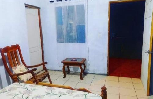 Moyogalpa House | Rustic House Hostel