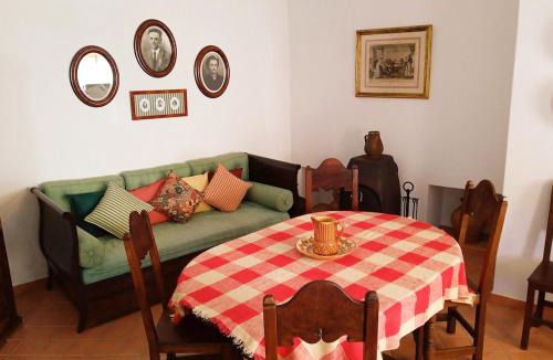 Carvalhinhos House | Rustic Village House for Nature & Trekking Lovers